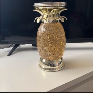 Bath & Body Works Gold Pineapple Candle Stand compatible with 3-wick candle